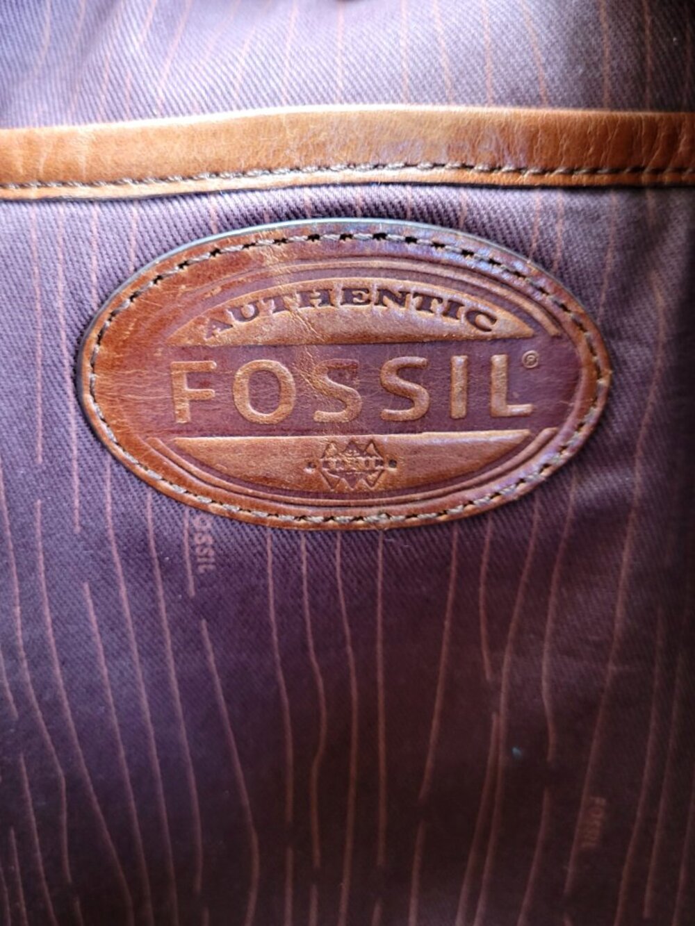 Fossil Cognac Brown Leather Messenger Bag with Adjustable Strap and Pockets - Picture 10 of 16
